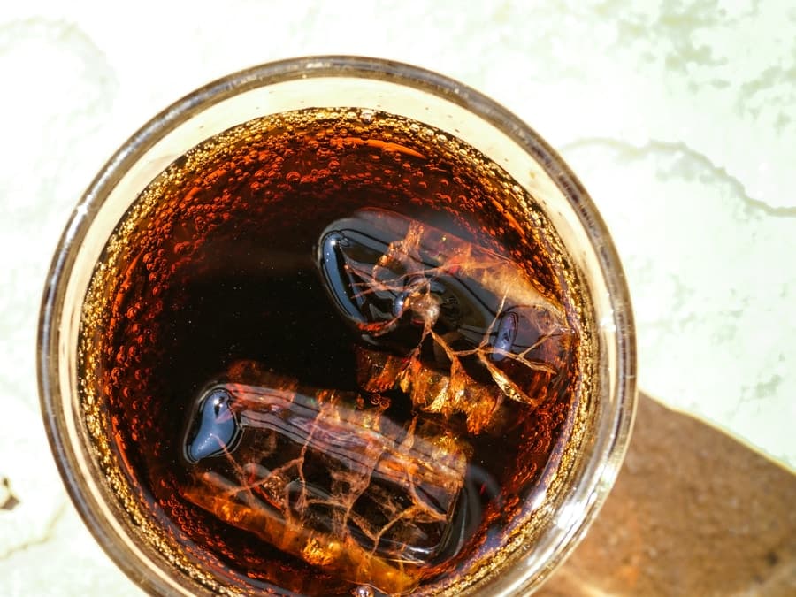 Cola (330ml) — Chilled can
